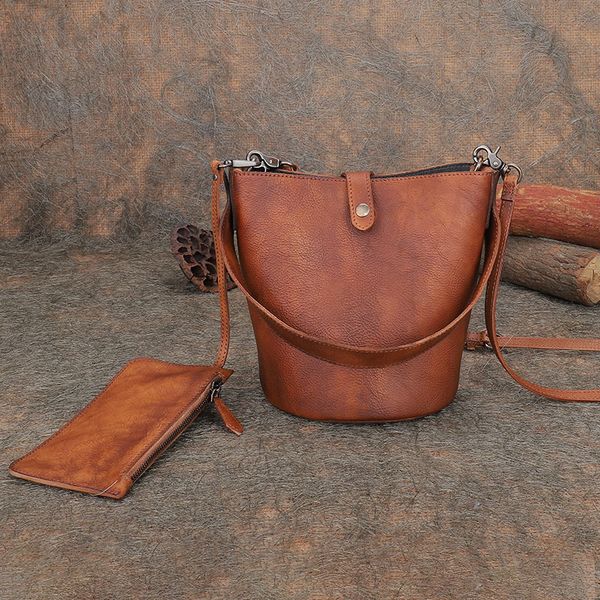 fctossr 2020 new retro casual first layer cowhide messenger small bag bucket mother bag handbag shoulder female
fctossr 2020 new retro casual first layer cowhide messenger small bag bucket mother bag handbag shoulder female