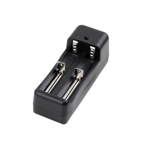 3.7v universal dual slot charger 18650 16340 26650 18350 lithium battery rechargeable charger with us eu plug for electronic cigarette kit
3.7v universal dual slot charger 18650 16340 26650 18350 lithium battery rechargeable charger with us eu plug for electronic cigarette kit