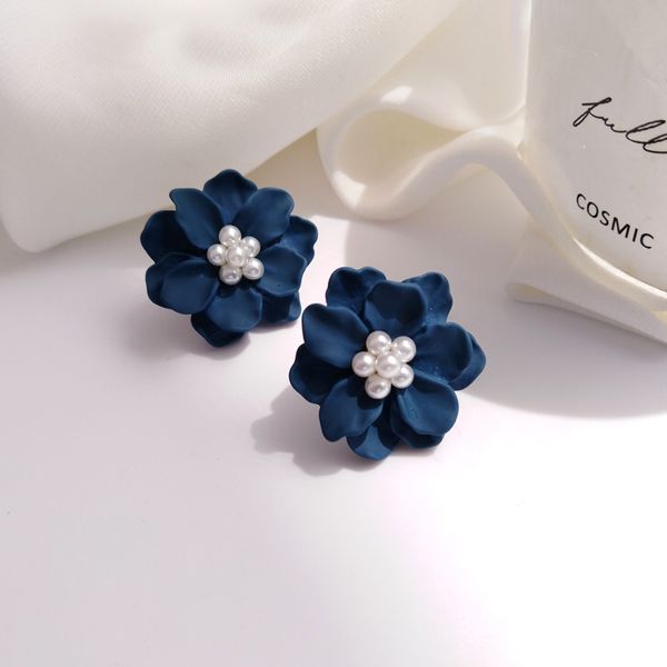stud niche design stereo feeling earrings pearl earring flower women jewelry temperament show white blue trendy push-back, Golden;silver
stud niche design stereo feeling earrings pearl earring flower women jewelry temperament show white blue trendy push-back, Golden;silver