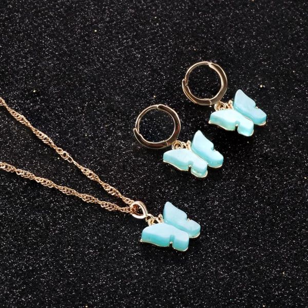 butterfly jewelry set necklace & stud earrings set pave cubic zircons pendant fashion women jewelry, Silver
butterfly jewelry set necklace & stud earrings set pave cubic zircons pendant fashion women jewelry, Silver