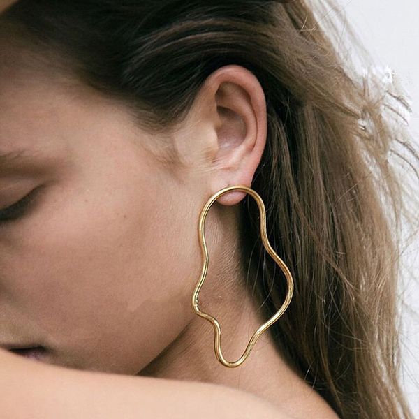 2020 new chic punk polygon stud earrings for women hollow geometry big earrings boucles d'oreilles bijoux, Golden;silver
2020 new chic punk polygon stud earrings for women hollow geometry big earrings boucles d'oreilles bijoux, Golden;silver