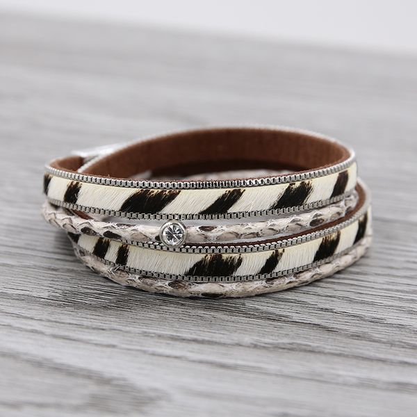 tennis leopard leather bracelets for women multilayer rhinestone cham bracelet femme vintage zebra bangle 2021 fashion jewelry, Golden;silver
tennis leopard leather bracelets for women multilayer rhinestone cham bracelet femme vintage zebra bangle 2021 fashion jewelry, Golden;silver
