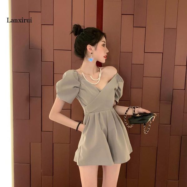 summer fashion women playsuits v-neck puff sleeves bodysuits a line wide-legs jumpsuits solid color rompers, Black;white
summer fashion women playsuits v-neck puff sleeves bodysuits a line wide-legs jumpsuits solid color rompers, Black;white