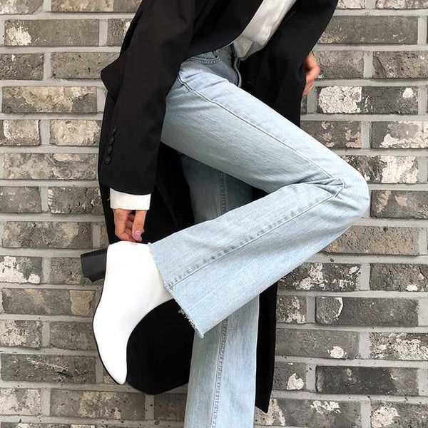 boots 2021 winter black and white nude women all-match 4cm/6cm round toe thick heel high heels size 33-42
boots 2021 winter black and white nude women all-match 4cm/6cm round toe thick heel high heels size 33-42