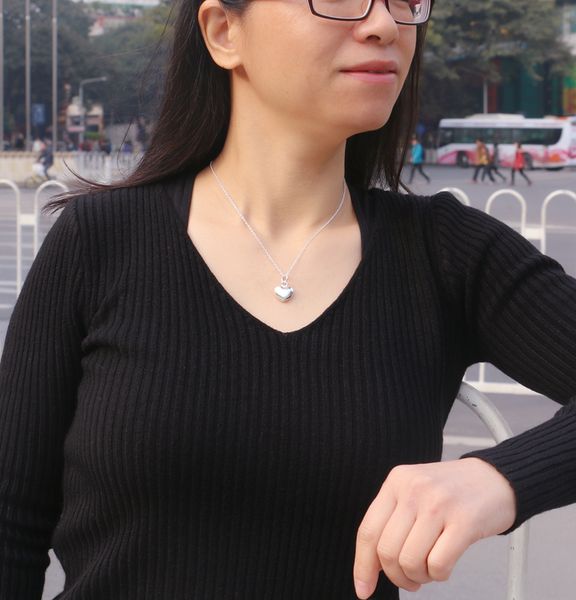 chains fashion simple woman solid silver heart-shaped pendant charm lady 925 sterling necklace real jewelry gift
chains fashion simple woman solid silver heart-shaped pendant charm lady 925 sterling necklace real jewelry gift