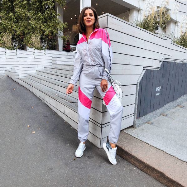 e-baihui 2021 european and american new style women's clothing trendy contrast color webbing suit casual loose two-piece suit n8116, Gray
e-baihui 2021 european and american new style women's clothing trendy contrast color webbing suit casual loose two-piece suit n8116, Gray