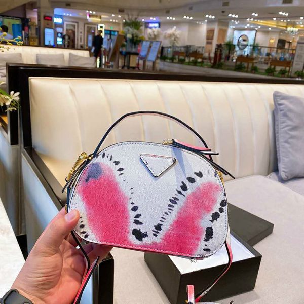 women's handbag designers bags crossbody shoulder bag cowhide texture small size circular new fashion style solid color
women's handbag designers bags crossbody shoulder bag cowhide texture small size circular new fashion style solid color