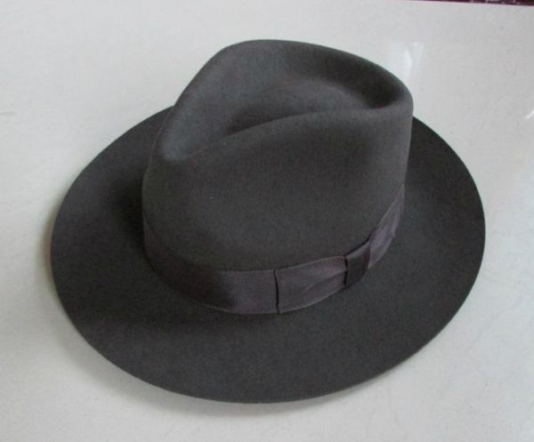 stingy brim hats lady 100% wool fedoras cap felt billycock winter fashion bowler hat fedora trilby feather b-8130, Blue;gray
stingy brim hats lady 100% wool fedoras cap felt billycock winter fashion bowler hat fedora trilby feather b-8130, Blue;gray