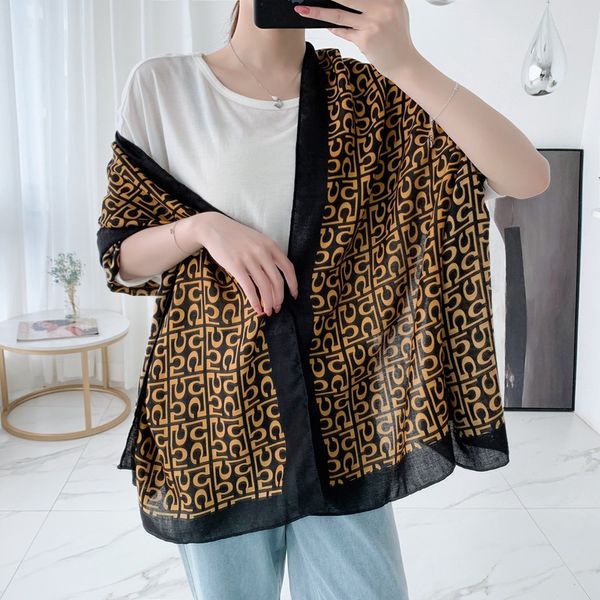 2020 new summer vacation sunscreen thin women's scarf four air conditioning shawl decoration silk scarf beach towel head, Blue;gray
2020 new summer vacation sunscreen thin women's scarf four air conditioning shawl decoration silk scarf beach towel head, Blue;gray