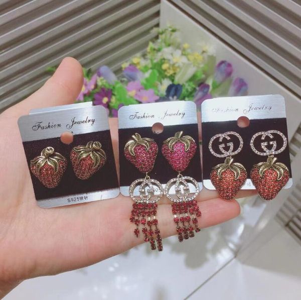 2019 New Vintage Strawberry With Zircon Tassel Earrings Fashion Letter Dangle Earrings Bling Bling Stud Earrings
2019 New Vintage Strawberry With Zircon Tassel Earrings Fashion Letter Dangle Earrings Bling Bling Stud Earrings