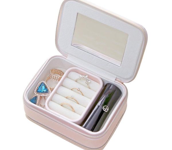 кожа pu jewelry box путешествие дело с двойной молнией встроенным зеркалом для женщин девочек кольца, серьги, ожерелье организатор хранения, Black;white
кожа pu jewelry box путешествие дело с двойной молнией встроенным зеркалом для женщин девочек кольца, серьги, ожерелье организатор хранения, Black;white
