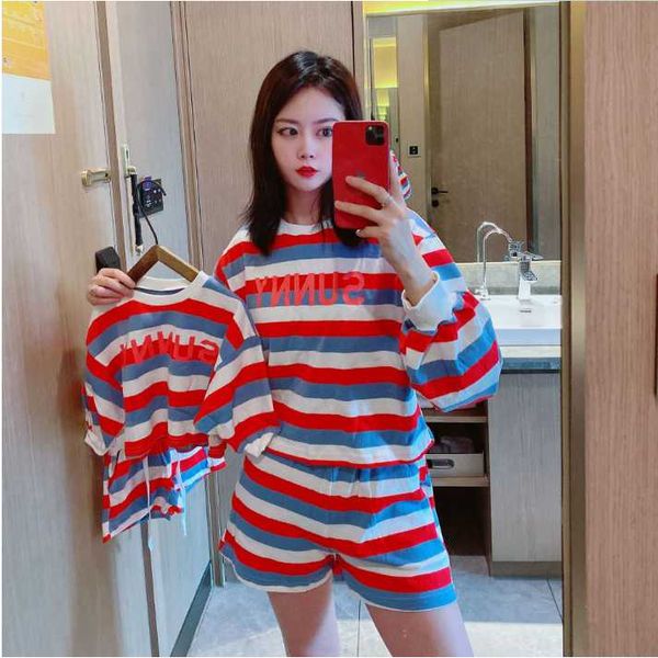 family matching clothes outfit 2020 kids cotton tracksuit tshirt +shorts 2pieces girls clothing sets monter daughter clothes set, Blue
family matching clothes outfit 2020 kids cotton tracksuit tshirt +shorts 2pieces girls clothing sets monter daughter clothes set, Blue