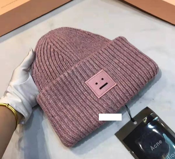 дизайнер шляпа хип-хоп случайных европейских и американских уличной моды вязаные шляпы мужчины и женщины вышивка шапки зима новый улыбающеес, Blue;gray 
дизайнер шляпа хип-хоп случайных европейских и американских уличной моды вязаные шляпы мужчины и женщины вышивка шапки зима новый улыбающеес, Blue;gray