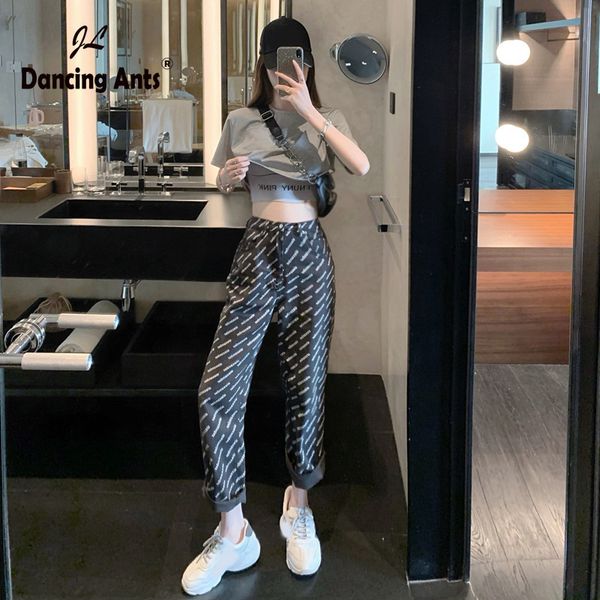 jeans woman high waist denim pants straight letter print summer loose female new fashion trousers, Blue
jeans woman high waist denim pants straight letter print summer loose female new fashion trousers, Blue