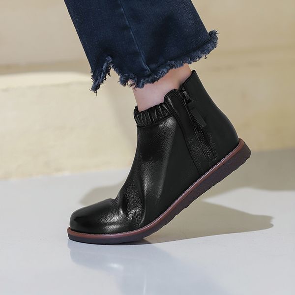 genuine leather flat platform heels ankle boots autumn winter zipper shoes woman party working boots motorcycle woman, Black
genuine leather flat platform heels ankle boots autumn winter zipper shoes woman party working boots motorcycle woman, Black