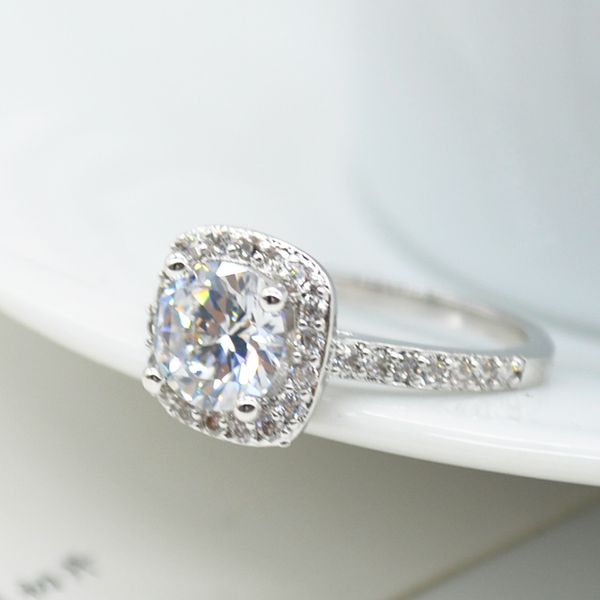 classic shiny big square crystal zircon ring wedding rings for women lady fashion jewelry size 5 6 7 8, Slivery;golden
classic shiny big square crystal zircon ring wedding rings for women lady fashion jewelry size 5 6 7 8, Slivery;golden
