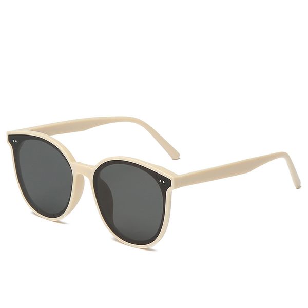 2020 new sunglasses uv protection trend fashion sunglasses, White;black
2020 new sunglasses uv protection trend fashion sunglasses, White;black