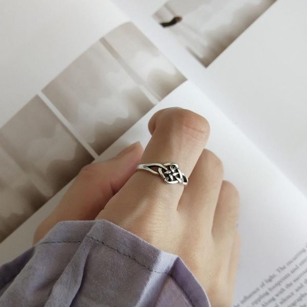 minimalist 925 sterling silver base handmade retro endless eternal chinese mystic knot silver promise ring gift for girlfriend, Golden;silver
minimalist 925 sterling silver base handmade retro endless eternal chinese mystic knot silver promise ring gift for girlfriend, Golden;silver
