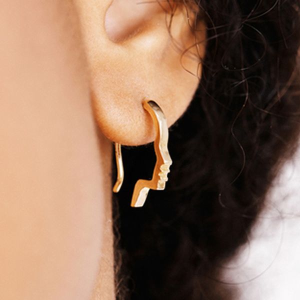 unique lady silhouette hoop earrings for women 2020 femme bijoux original outline hoops earrings jewelry, Golden;silver
unique lady silhouette hoop earrings for women 2020 femme bijoux original outline hoops earrings jewelry, Golden;silver