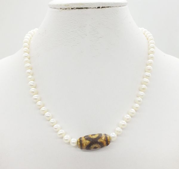3a6-7mm natural pearl, dzi beads. amulet necklace, prince charming at first sight 17, Golden;silver
3a6-7mm natural pearl, dzi beads. amulet necklace, prince charming at first sight 17, Golden;silver