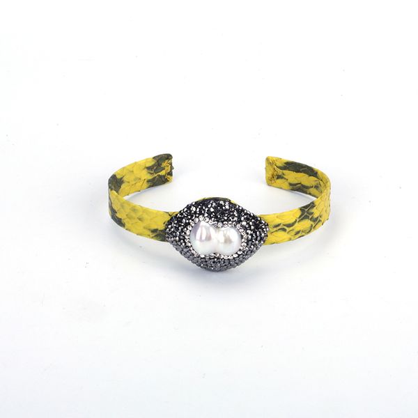 bangle natural rough big freshwater pearl charm pave rhinestone spots yellow real snake leather wrap wide open cuff for women, Black
bangle natural rough big freshwater pearl charm pave rhinestone spots yellow real snake leather wrap wide open cuff for women, Black