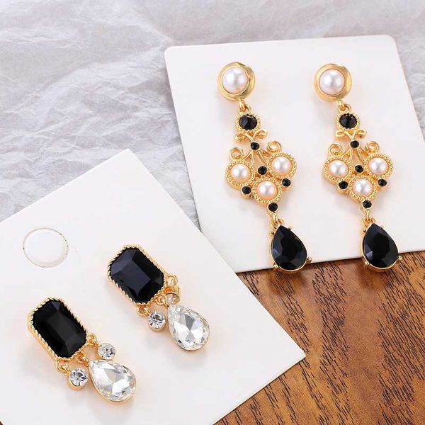 aensoa new women's fashion crystal geometric earrings black resin maxi hanging big long earrings for women girl party jewelry, Silver
aensoa new women's fashion crystal geometric earrings black resin maxi hanging big long earrings for women girl party jewelry, Silver