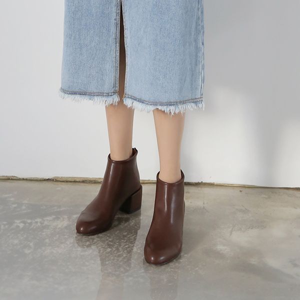 leather ankle boots ladies high heels thick heel boots ladies zipper shoes women round toe fashion shoes winter size33-42, Black 
leather ankle boots ladies high heels thick heel boots ladies zipper shoes women round toe fashion shoes winter size33-42, Black