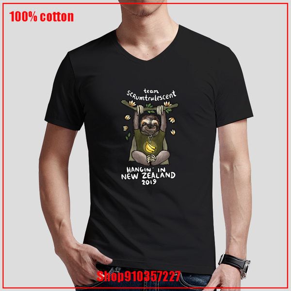 мужчины tshirt графический тис хлопок творческий лень bernard висит в новой зеландии белой печати v-образным вырезом рубашки топы streetwear
мужчины tshirt графический тис хлопок творческий лень bernard висит в новой зеландии белой печати v-образным вырезом рубашки топы streetwear