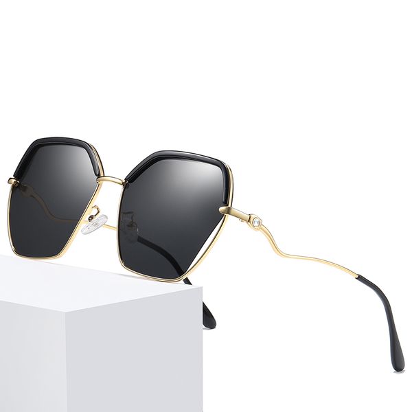 sunglasses for women polarized eyewear sun glasses travel driving large designed metal frame outdoor street fashion, White;black
sunglasses for women polarized eyewear sun glasses travel driving large designed metal frame outdoor street fashion, White;black
