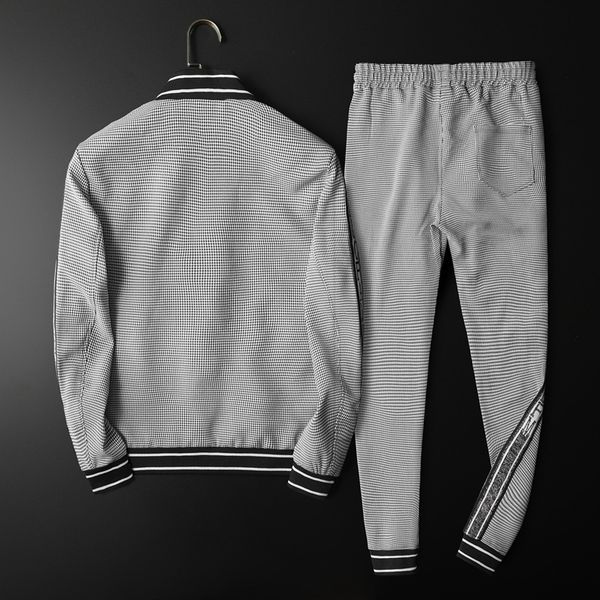 2020 autumn and winter new men's thickened jacket set casual suit fashionable embroidered trendy men's two-piece set242u, Gray
2020 autumn and winter new men's thickened jacket set casual suit fashionable embroidered trendy men's two-piece set242u, Gray