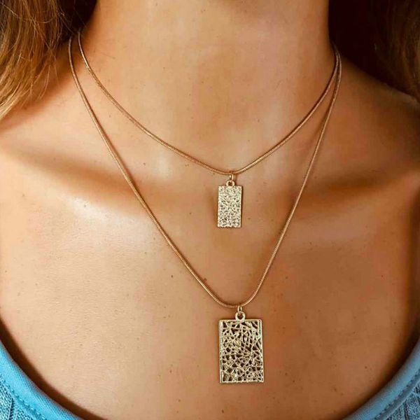 2020 fashion new square relief pendant necklace simple personality double layer chains necklace for women party jewelry schmuck, Silver
2020 fashion new square relief pendant necklace simple personality double layer chains necklace for women party jewelry schmuck, Silver