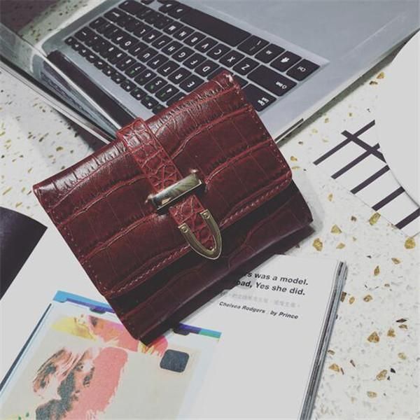 wholesale women bag simple atmospheric folding womens wallet joker embossed leather short wallets multifunctional leathers coin purses, Red;black
wholesale women bag simple atmospheric folding womens wallet joker embossed leather short wallets multifunctional leathers coin purses, Red;black