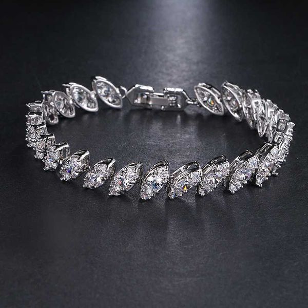 charm bracelets style bracelet clear marquise cubic zircon bangle white gold color suitable for women wholesale jewelry party b-035, Golden;silver
charm bracelets style bracelet clear marquise cubic zircon bangle white gold color suitable for women wholesale jewelry party b-035, Golden;silver