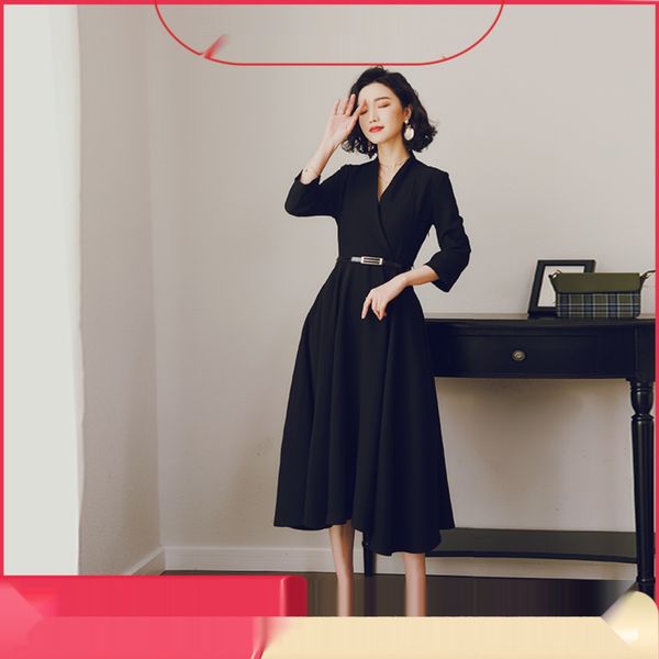 2020 autumn autumn and winter slimming black and winter new slimming temperament younger western style stitching v-neck waist dress women�, Black;gray
2020 autumn autumn and winter slimming black and winter new slimming temperament younger western style stitching v-neck waist dress women�, Black;gray