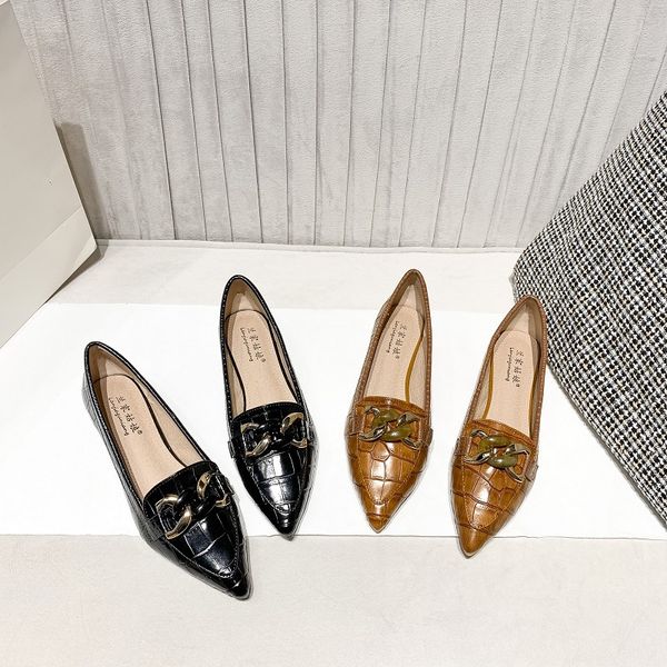 crocodile pattern leather flats women 35-43 big size loafers elegant ladies metal chains flat single shoes woman soft moccasins, Black
crocodile pattern leather flats women 35-43 big size loafers elegant ladies metal chains flat single shoes woman soft moccasins, Black