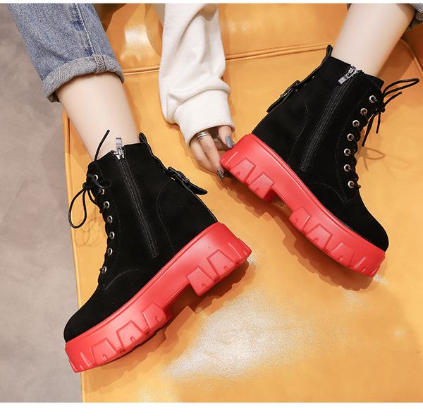 2020 new lace up platform boots women black goth boots ankle for women buckle strap high heel fashion winter botas mujer
2020 new lace up platform boots women black goth boots ankle for women buckle strap high heel fashion winter botas mujer