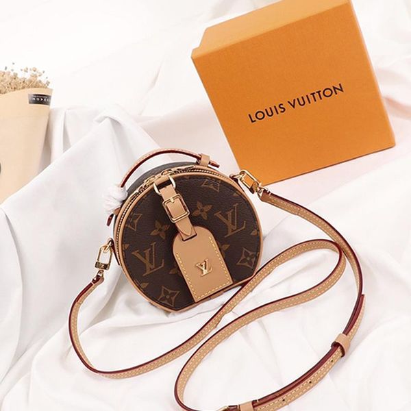 womens bag simple style designer luxury crossbody bags leather shoulder handle totes bags ladies purses mini handbags
womens bag simple style designer luxury crossbody bags leather shoulder handle totes bags ladies purses mini handbags