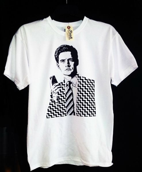 твин пикс t-shirt - black lodge - агент дэйл купер - мужская мода мужская тенниска бесплатная доставка top тройники на заказ любой логотип т
твин пикс t-shirt - black lodge - агент дэйл купер - мужская мода мужская тенниска бесплатная доставка top тройники на заказ любой логотип т