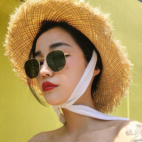 sunglasses 2021 metal classic vintage women design glasses female driving eyewear masculino shade, White;black
sunglasses 2021 metal classic vintage women design glasses female driving eyewear masculino shade, White;black