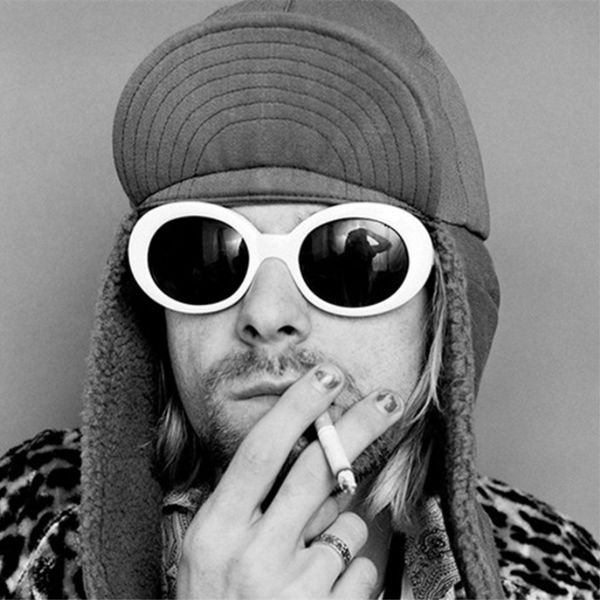новый овальный солнцезащитные очки nirvana курта кобейна звезды стиль солнцезащитные очки clout очки мужчины женщины ретро женщины мужчины с, White;black
новый овальный солнцезащитные очки nirvana курта кобейна звезды стиль солнцезащитные очки clout очки мужчины женщины ретро женщины мужчины с, White;black
