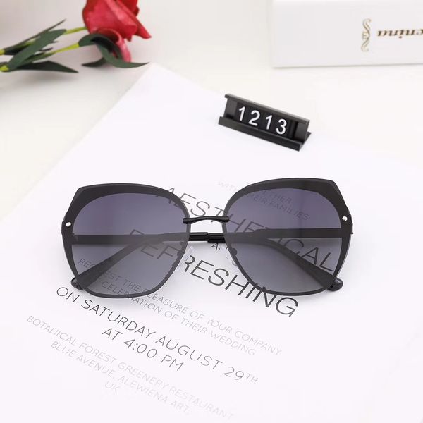 fashion sunglasses woman women designer oversized sun glasses men must travel polarized glasses, high-end leisure 1213, White;black
fashion sunglasses woman women designer oversized sun glasses men must travel polarized glasses, high-end leisure 1213, White;black