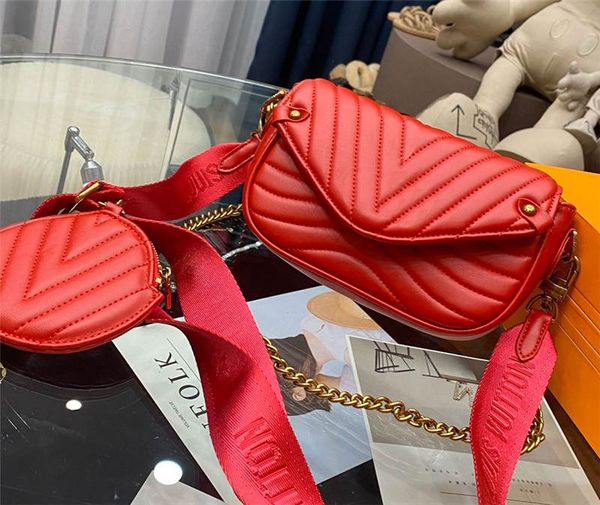 classic twist middle crossbody bag classic water ripple handbag purse women pu leather fashion good quality shopping bags
classic twist middle crossbody bag classic water ripple handbag purse women pu leather fashion good quality shopping bags