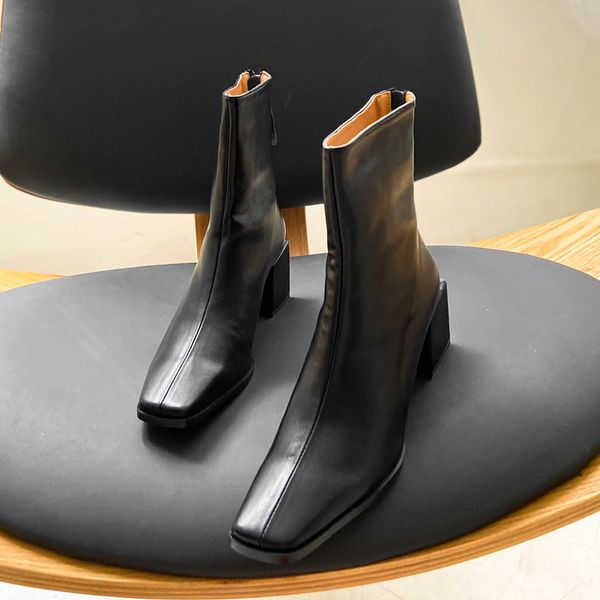 boots deat 2021 spring autumn fashion casual square head thick high-heeled leather single shoes women short sf441, Black
boots deat 2021 spring autumn fashion casual square head thick high-heeled leather single shoes women short sf441, Black