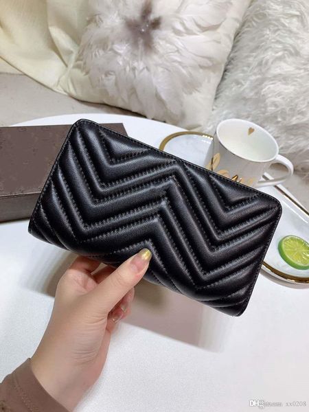 spring and summer 2020 new long black ultra thin lambskin making wallet card bag with various pockets and credit card slots, Black;red
spring and summer 2020 new long black ultra thin lambskin making wallet card bag with various pockets and credit card slots, Black;red