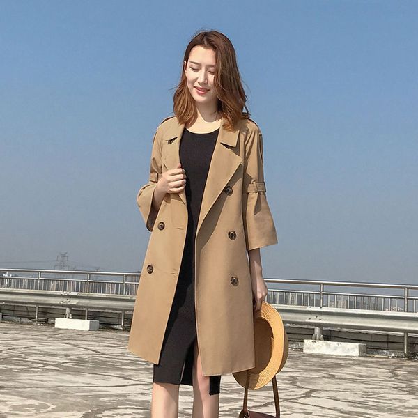 2020 autumn new high fashion plus size woman classic double breasted vintage trench coat waterproof business outerwear s44, Tan;black
2020 autumn new high fashion plus size woman classic double breasted vintage trench coat waterproof business outerwear s44, Tan;black