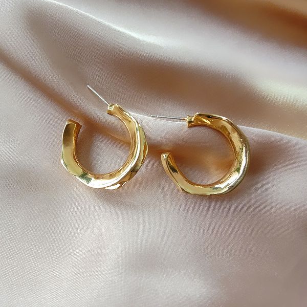 hoop & huggie fashion 2021 simple c shaped metal round earrings korean small circle statement hoops jewelry pendientes, Golden;silver
hoop & huggie fashion 2021 simple c shaped metal round earrings korean small circle statement hoops jewelry pendientes, Golden;silver