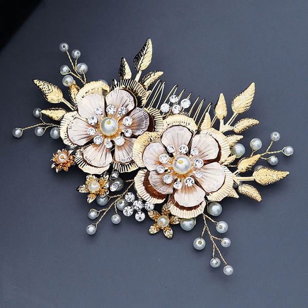 handmade hair jewelry luxury gold color flowers hair comb elegant wedding bride headwear metal imitation pearl headpeice lb, Golden;silver
handmade hair jewelry luxury gold color flowers hair comb elegant wedding bride headwear metal imitation pearl headpeice lb, Golden;silver
