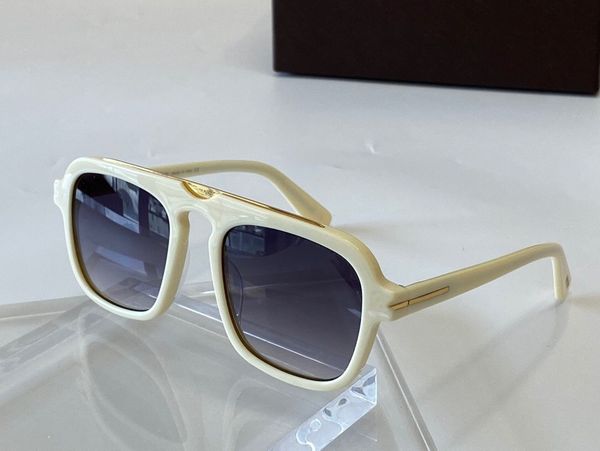 new 1106 women designer glasses plated retro square frame eyeglasses for mens simple popular style with original package uv400, White;black
new 1106 women designer glasses plated retro square frame eyeglasses for mens simple popular style with original package uv400, White;black