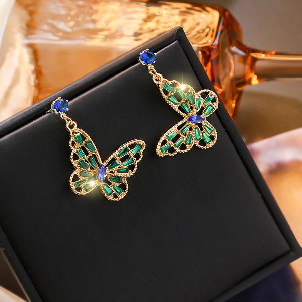 мода бабочка ниша дизайна прилив полых серьги подарок на день рождения женской темперамента серьга партия, Golden;silver
мода бабочка ниша дизайна прилив полых серьги подарок на день рождения женской темперамента серьга партия, Golden;silver