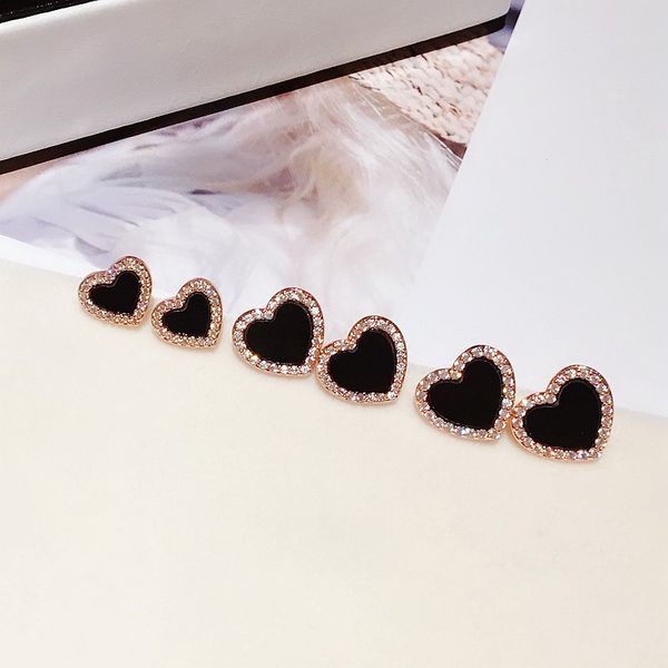 exquisite heart earrings rose gold color black plastic micro paved cubic zirconia stud earrings for women girls, Golden;silver
exquisite heart earrings rose gold color black plastic micro paved cubic zirconia stud earrings for women girls, Golden;silver
